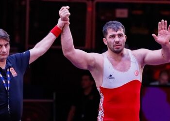 Milli güreşçi Cenk İldem Avrupa üçüncüsü oldu