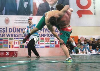 Şalvar Güreşi Dünya Şampiyonası’nda Türkiye takım halinde şampiyon oldu