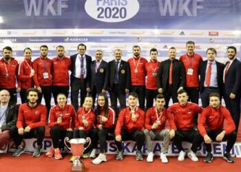 Karateciler Paris’te de göz doldurdu