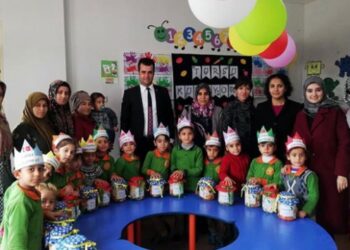 İlkokul öğrencilerinden Mehmetçiğe destek