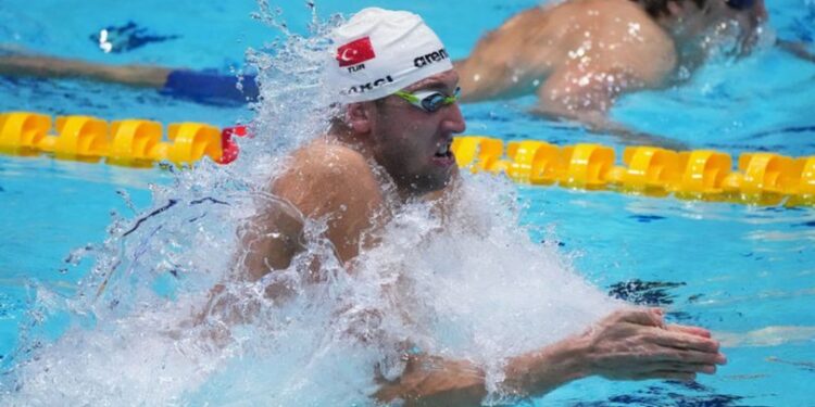 Emre Sakçı’dan dünya rekoru