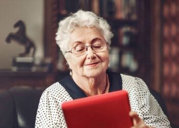 Bilim insanları yaşlılığı önleyen aşı geliştirdi