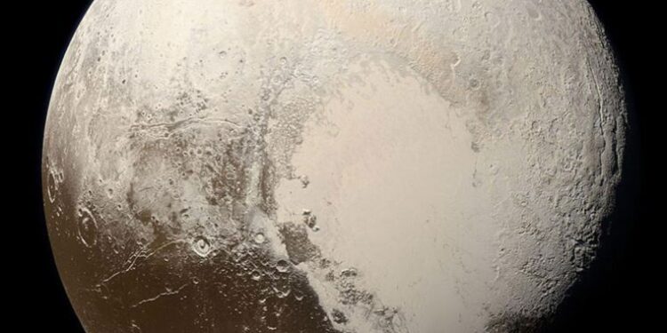 ‘Plüton ve Ay gezegen sayılsın’ önerisine bilimsel yanıt