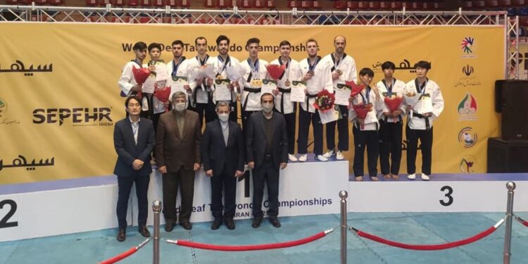 Erkek Poomsae Senkron Milli Takımı dünya ikincisi oldu