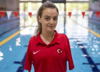 Paralimpik Avrupa Yüzme Şampiyonası’nda Sümeyye Boyacı ve Sevilay Öztürk’ten birer madalya