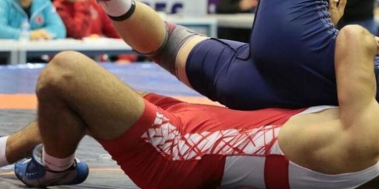 Milli güreşçi Kerem Kamal’dan bronz madalya