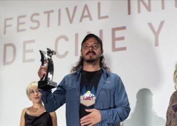 ‘Uzak Ülke’ İspanya’dan 2 ödülle döndü