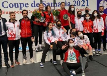 Milli eskrimcilerden 2 madalya