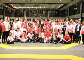 Para Tekvando’da millilerden büyük başarı