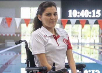 Milli yüzücü Elif İldem, 21 yıllık paralimpik rekorunu kırdı