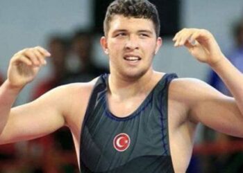 Dünya Gençler Güreş Şampiyonası’nda Hamza Bakır’dan altın madalya