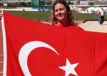 Pınar Akyol’dan altın madalya