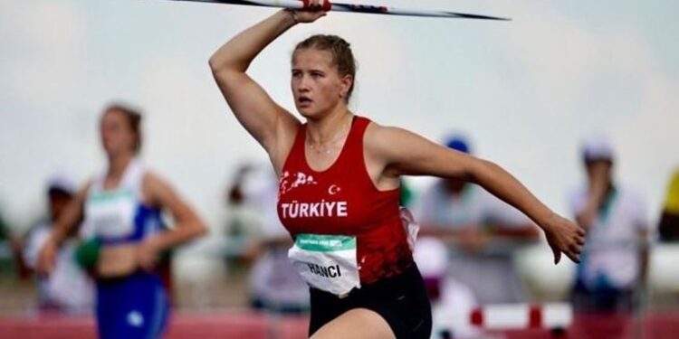 Milli ciritçi Münevver Hancı, 23 yaş altında Avrupa ikincisi oldu