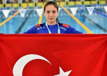 Milli yüzücü Merve Tuncel’den Avrupa rekoru