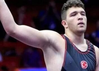 Güreşçi Hamza Bakır’dan altın madalya!