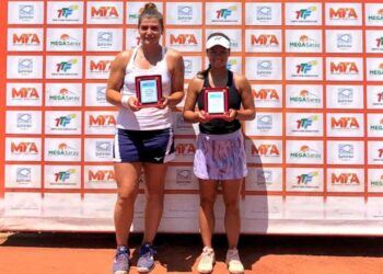 Milli tenisçi Başak Eraydın’dan 18. çiftler şampiyonluğu