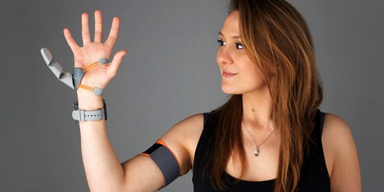 Robotik parmakla beynimizin biyolojik el ile ilişkisi