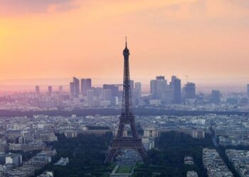 Eyfel Kulesi’ni 2017’de 6,2 milyon kişi ziyaret etti