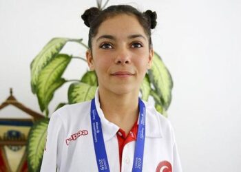 Paralimpik yüzücü Sevilay Öztürk’ten Avrupa Şampiyonası’nda bronz madalya