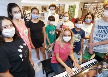 Buca’nın genç bilim insanlarından uluslararası başarı