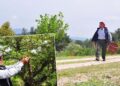 Manisa’da kuşlar için dağ tepe dolaşıp ağaçları aşılıyor