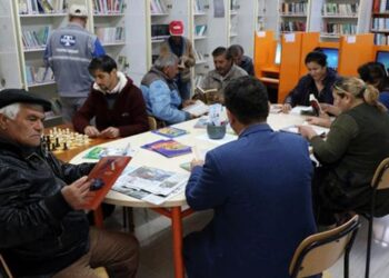 1 saat kitap okuyana ücretsiz çay, kahve ve bisiklet turu