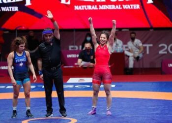 Milli güreşçilerden 6 madalya, 4 kota