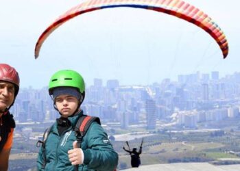 Göklerde +1 mutluluk!