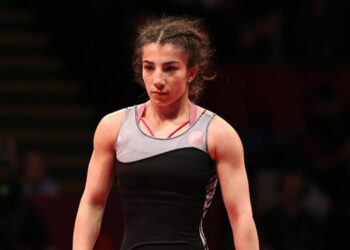 Milli güreşçi Evin Demirhan’dan gümüş madalya