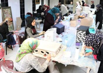 Vanlı kadınlar belediye kurslarıyla meslek sahibi oluyor