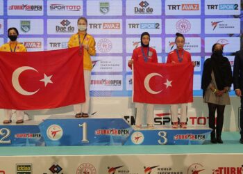 Genç milli tekvandoculardan 24 madalya