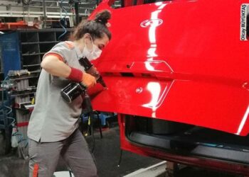 Üretmek kadınları güçlü hissettiriyor