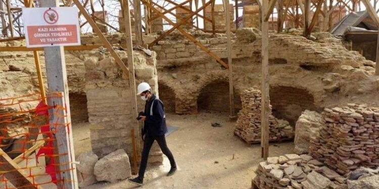 Sur çalışmaları sırasında ortaya çıktı: İstanbul‘da Osmanlı ve Bizans dönemine ait bin yıllık eserler bulundu