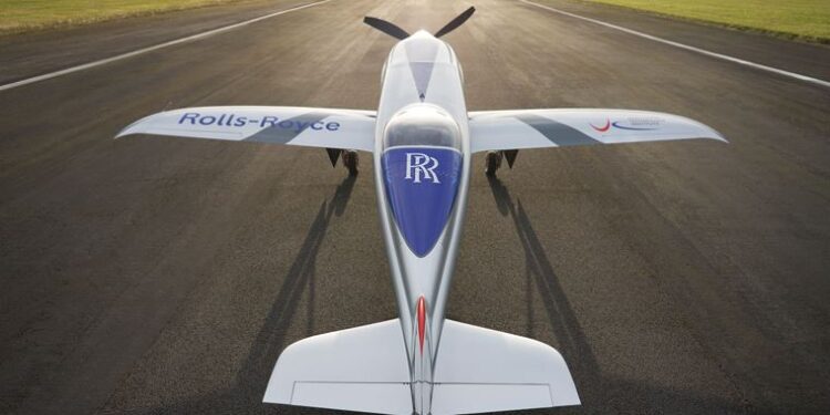 Rolls-Royce’un elektrikli uçağı dünya rekoruna doğru gidiyor