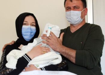 Mucize bebek Ömer Özkan’ın annesi: Annelik çok başka bir şeymiş