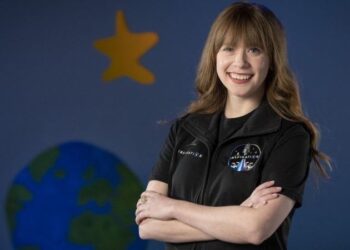 Hayley Arceneaux: Kemik kanserini atlattı, Dünya’nın yörüngesinde dolaşacak en genç Amerikalı olacak