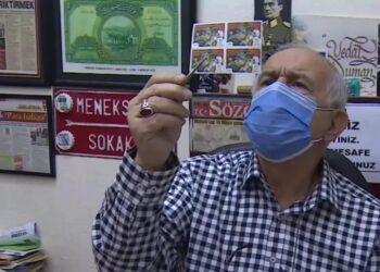 Çocukluk merakı ile başladığı koleksiyon tarihe ışık tutuyor