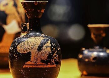 2 bin 600 yıllık ‘parfüm şişeleri’ ilk kez sergileniyor