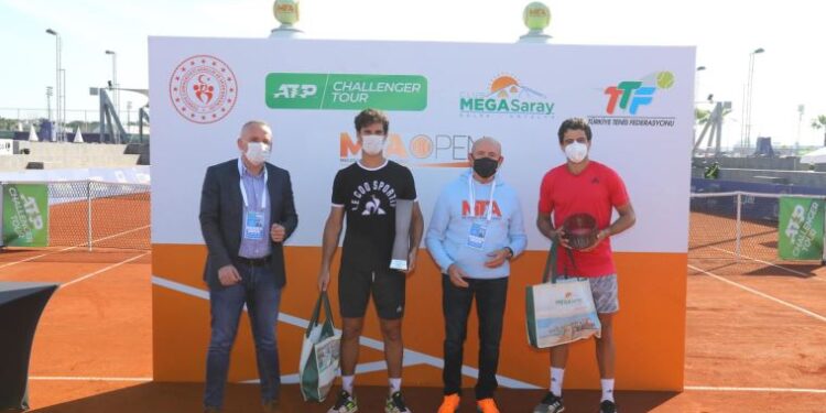 Club Megasaray Open II’de Şampiyon Carlos Taberner