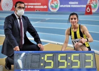 Milli atlet Nevin İnce 400 metrede rekor kırdı