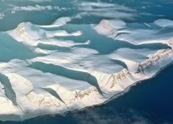 Bilim insanlarından Antarktika’da ‘Mars minerali’ keşfi