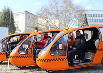 Türkiye’de bir ilk… Ücretsiz elektrikli bisiklet taksi yollarda