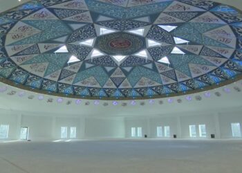 Avrupa’nın en büyük kubbeli camisi Almanya’da tamamlandı