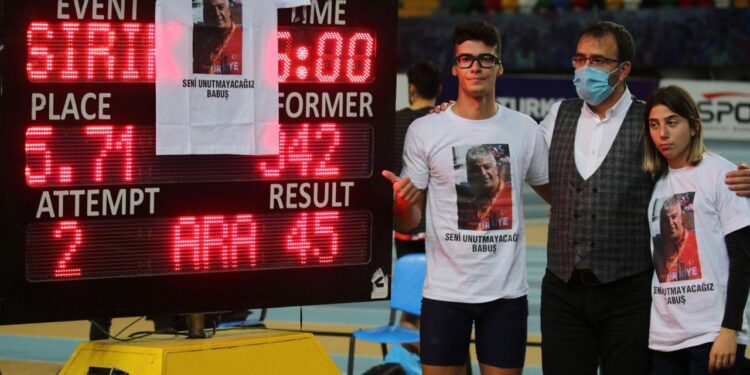 Ersu Şaşma 23 yıllık Türkiye rekorunu kırdı