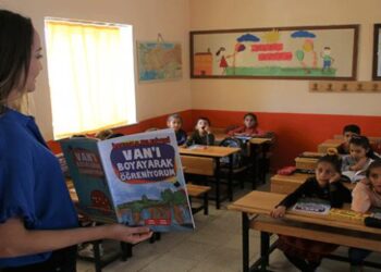 Van’ı Boyayarak Öğreniyorum projesiyle öğrencilere tarihi yerler tanıtılıyor