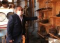 Köyünde oluşturduğu müzede geçmişin kültürünü sergiliyor