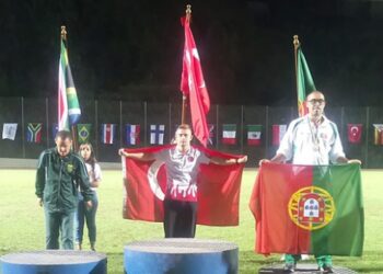 Down sendromlu Ali Topaloğlu atletizmde dünya şampiyonu oldu