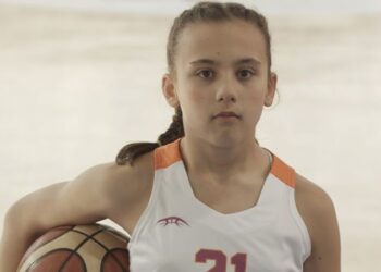 Genç basketbolcu Ecrin Mart’tan uluslararası başarı