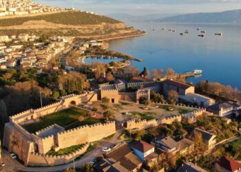 1400 yıllık tarihi Hereke Kalesi turizme açılmaya hazırlanıyor