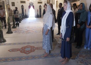 Mihriban Aliyeva’dan Mevlana Müzesi’ne ziyaret